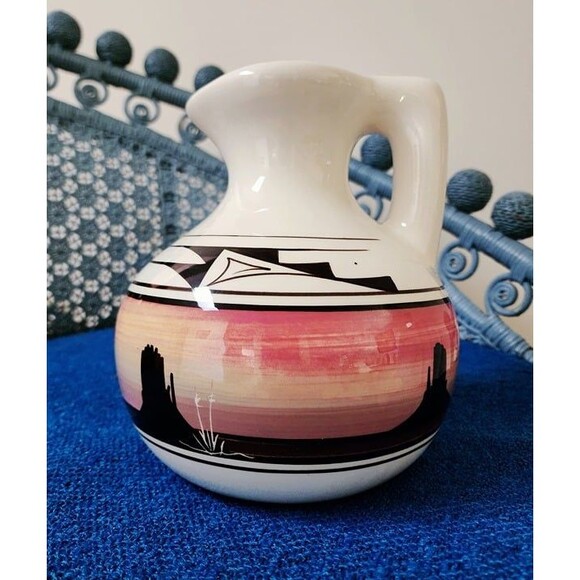 Vintage Cedar Mesa Signed Navajo Ceramic Water Pitcher/Jug - Picture 2 of 10